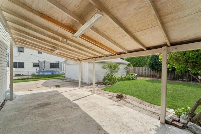 513 E GREENFIELD STREET, Appleton, WI 54911