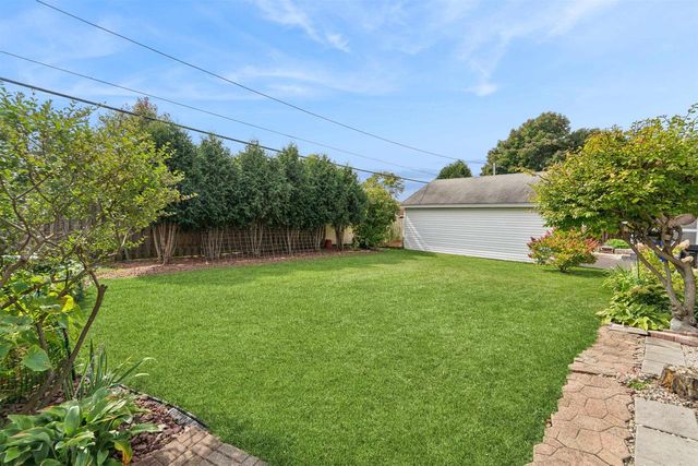 513 E GREENFIELD STREET, Appleton, WI 54911