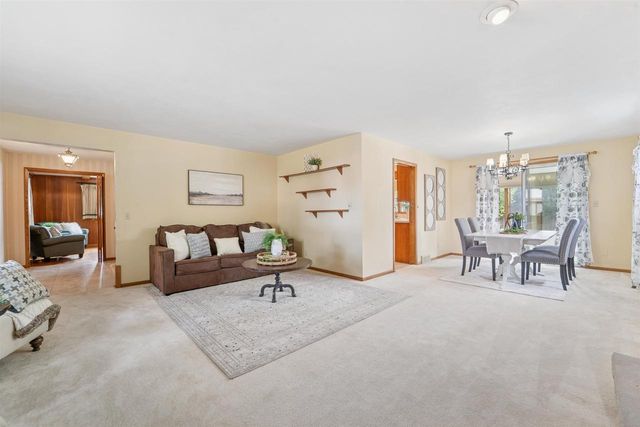 513 E GREENFIELD STREET, Appleton, WI 54911