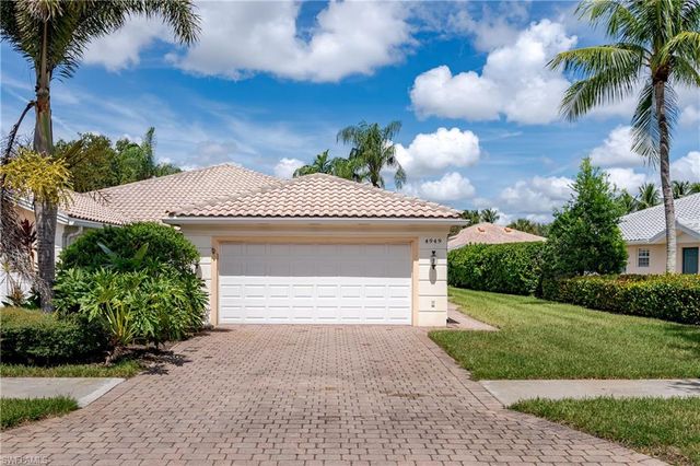 4949 Kingston WAY, Naples, FL 34119
