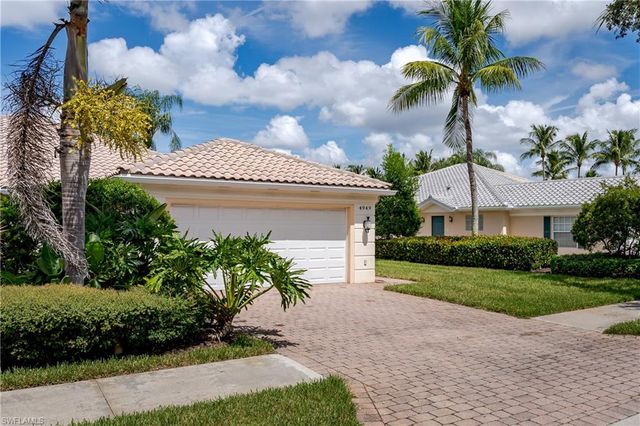 4949 Kingston WAY, Naples, FL 34119