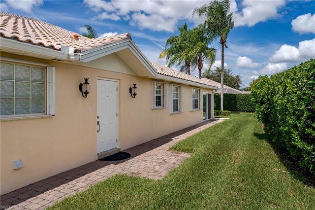 4949 Kingston WAY, Naples, FL 34119