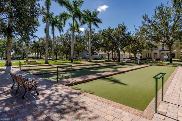 4949 Kingston WAY, Naples, FL 34119