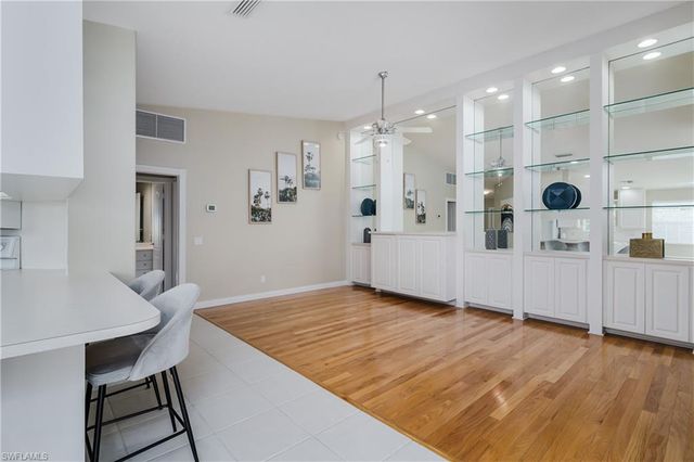4949 Kingston WAY, Naples, FL 34119