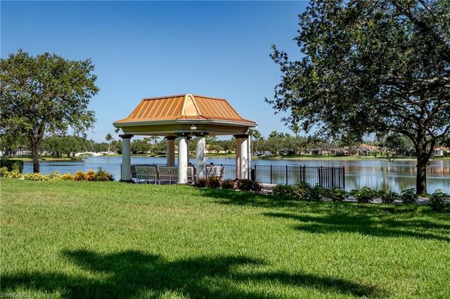4949 Kingston WAY, Naples, FL 34119