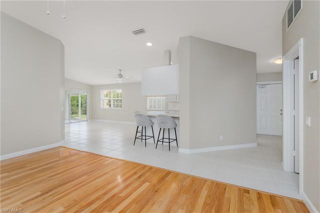 4949 Kingston WAY, Naples, FL 34119