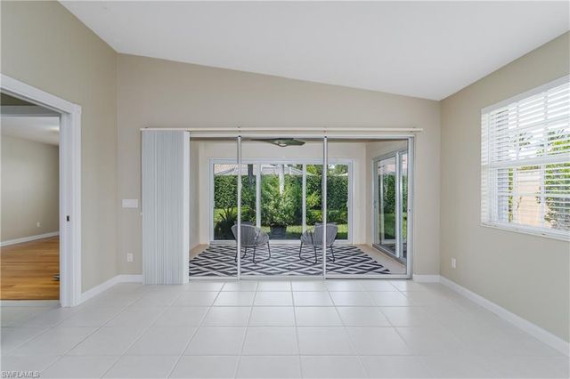 4949 Kingston WAY, Naples, FL 34119
