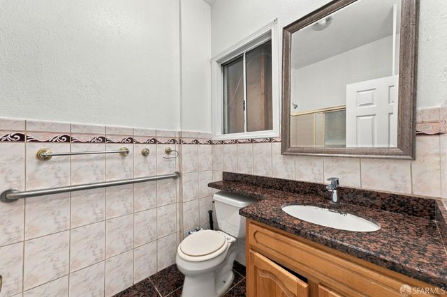 411 Vienna Street, San Francisco, CA 94112