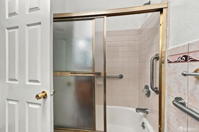 411 Vienna Street, San Francisco, CA 94112