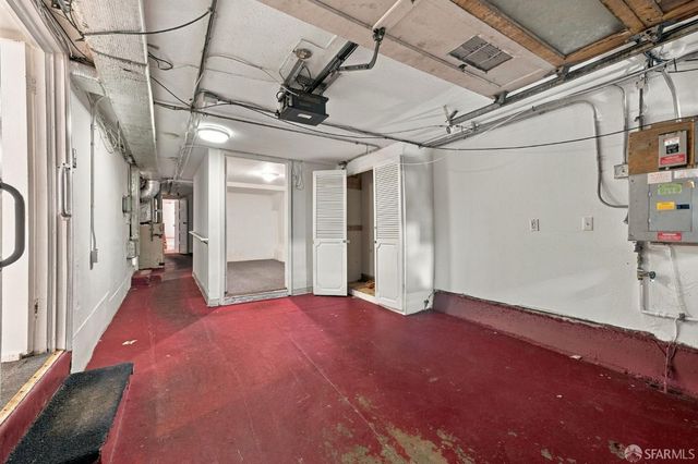411 Vienna Street, San Francisco, CA 94112