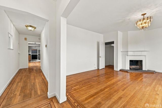 411 Vienna Street, San Francisco, CA 94112