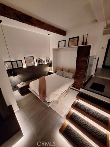 5118 Marina Pacifica Dr S, Long Beach, CA 90803