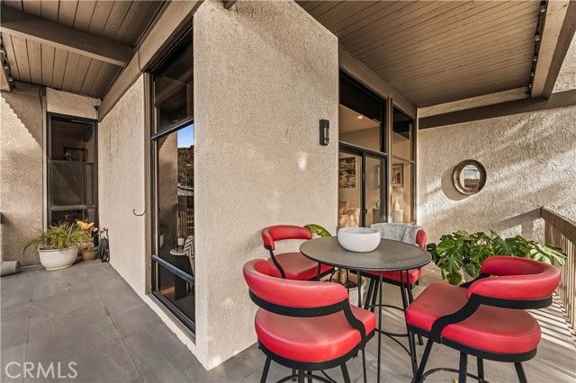 5118 Marina Pacifica Dr S, Long Beach, CA 90803