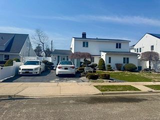 34 Topper Lane, Levittown, NY 11756