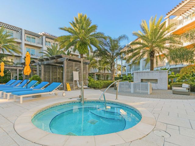 10941 E County Highway 30A 323, Inlet Beach, FL 32461