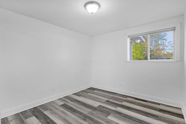 693 Maurine Drive, Columbus, OH 43228