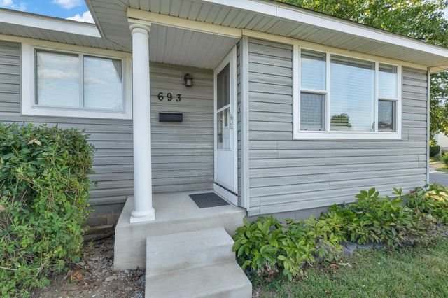 693 Maurine Drive, Columbus, OH 43228