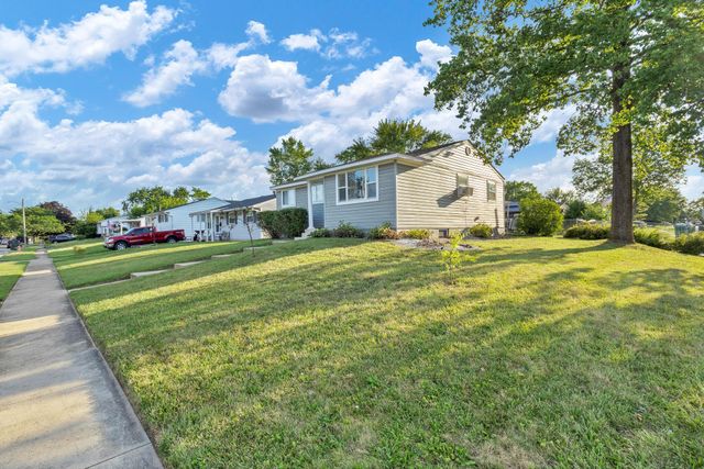 693 Maurine Drive, Columbus, OH 43228