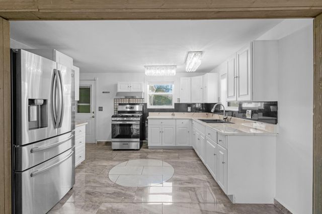 693 Maurine Drive, Columbus, OH 43228