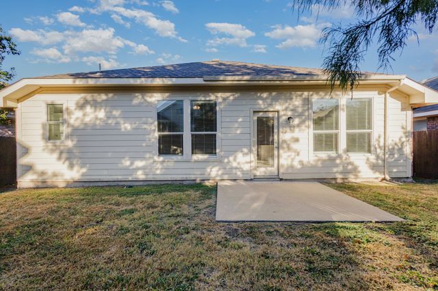 1005 Grimes Drive, Forney, TX 75126