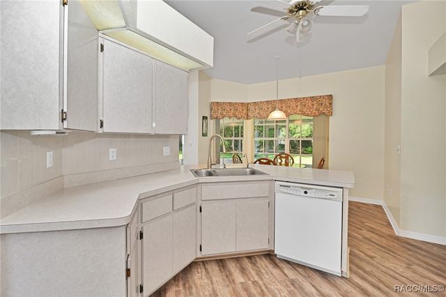 1 Morning Glory Court, Homosassa, FL 34446