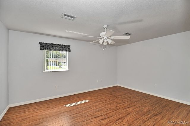1 Morning Glory Court, Homosassa, FL 34446