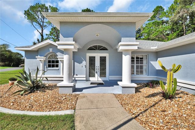 1 Morning Glory Court, Homosassa, FL 34446