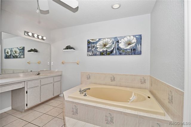 1 Morning Glory Court, Homosassa, FL 34446