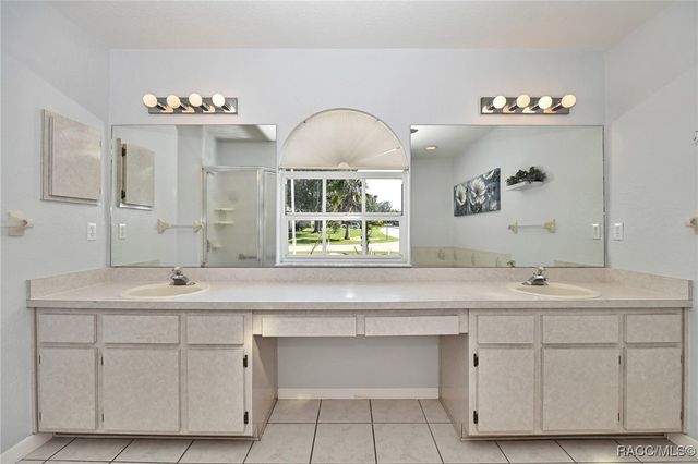1 Morning Glory Court, Homosassa, FL 34446