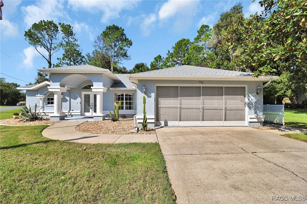 1 Morning Glory Court, Homosassa, FL 34446