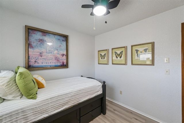 1033 W Griggs Way, Mustang, OK 73064