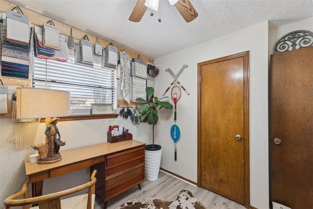 1033 W Griggs Way, Mustang, OK 73064