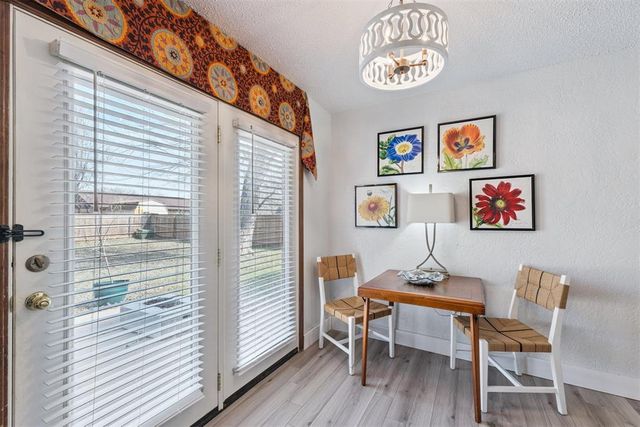 1033 W Griggs Way, Mustang, OK 73064