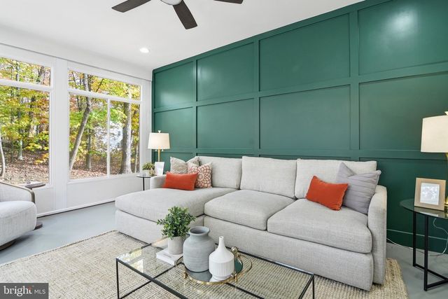 11302 ALMS HOUSE CT, Fairfax Station, VA 22039