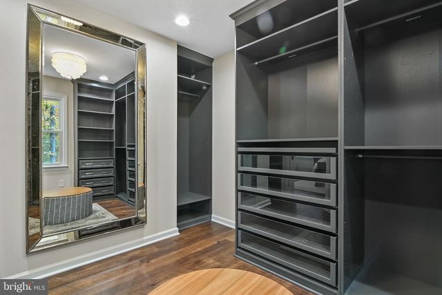 11302 ALMS HOUSE CT, Fairfax Station, VA 22039