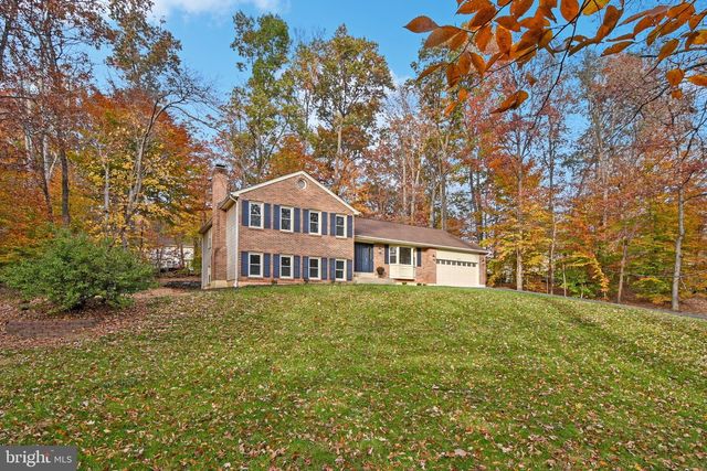 11302 ALMS HOUSE CT, Fairfax Station, VA 22039