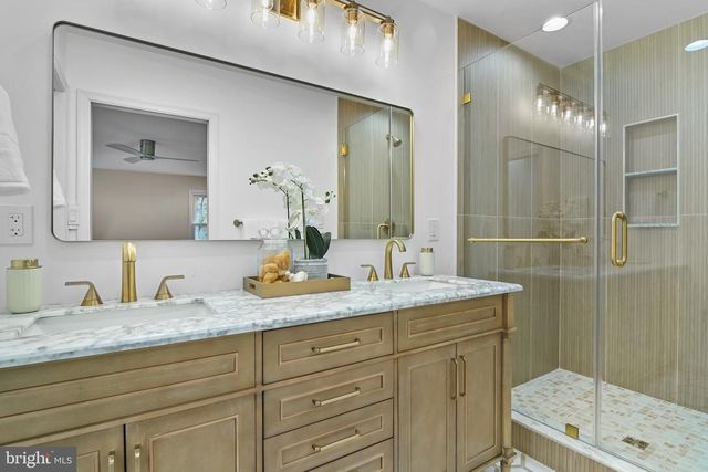 11302 ALMS HOUSE CT, Fairfax Station, VA 22039