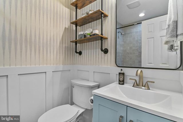 11302 ALMS HOUSE CT, Fairfax Station, VA 22039