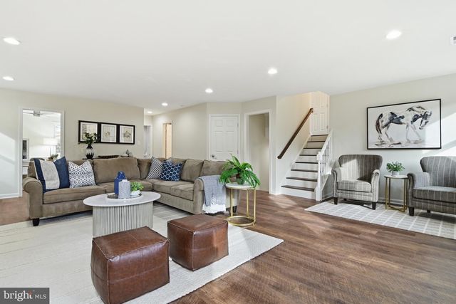 11302 ALMS HOUSE CT, Fairfax Station, VA 22039