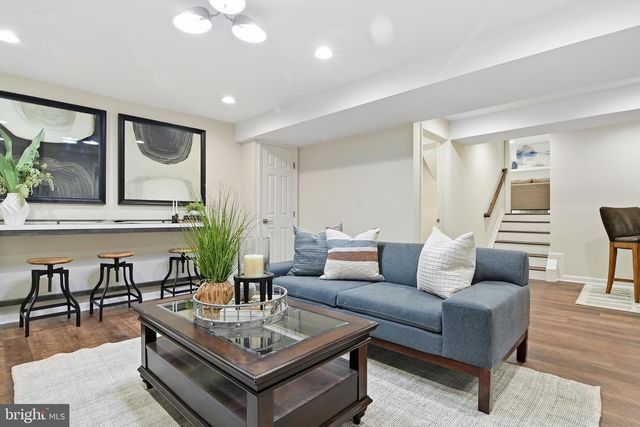 11302 ALMS HOUSE CT, Fairfax Station, VA 22039