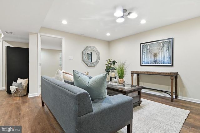 11302 ALMS HOUSE CT, Fairfax Station, VA 22039