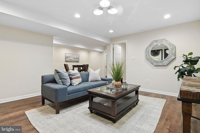 11302 ALMS HOUSE CT, Fairfax Station, VA 22039