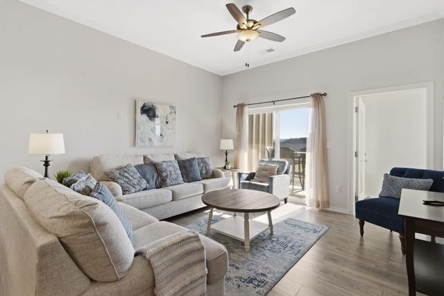 200 Majestic Drive 118, Branson, MO 65616