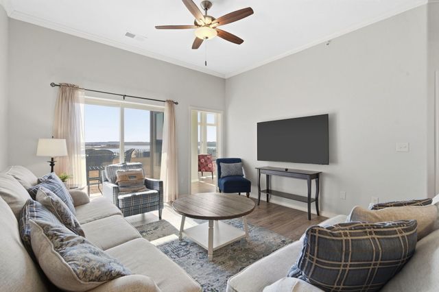 200 Majestic Drive 118, Branson, MO 65616