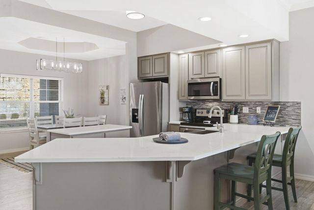 200 Majestic Drive 118, Branson, MO 65616