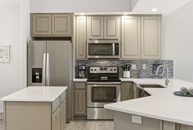 200 Majestic Drive 118, Branson, MO 65616