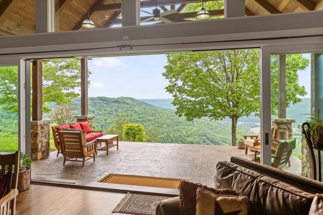 6835 Jasper Highlands Boulevard, Jasper, TN 37347