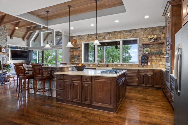 6835 Jasper Highlands Boulevard, Jasper, TN 37347