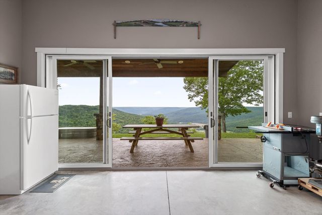 6835 Jasper Highlands Boulevard, Jasper, TN 37347