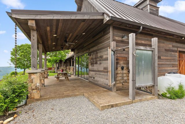 6835 Jasper Highlands Boulevard, Jasper, TN 37347